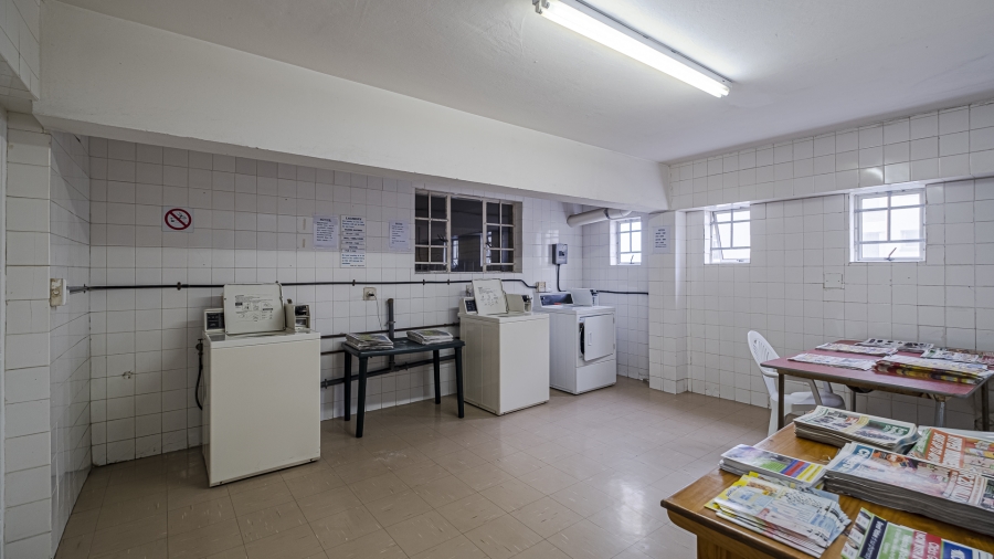To Let 1 Bedroom Property for Rent in Humewood Eastern Cape